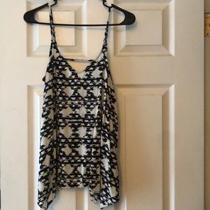 Mossimo-size medium- black and white